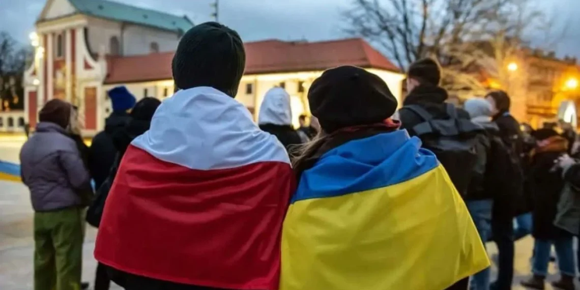 Масова міграція до Польщі: скільки молодих українських чоловіків легалізувалося після зміни в законодавстві