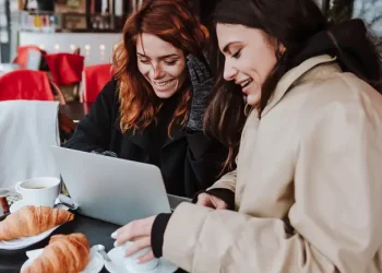 Найдовші відпустки та найкоротші робочі дні: 5 країн у Європі, де найкраще працювати