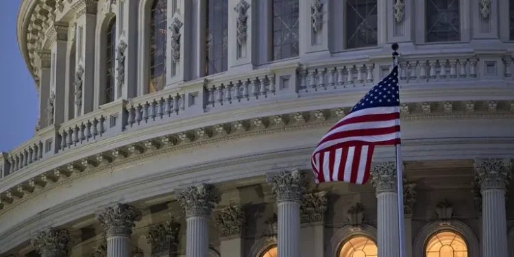 США призупинять видачу грін-карт: у чому причина