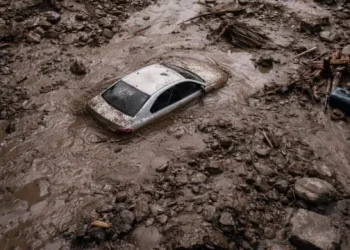 Сильні дощі викликали повені в Південній Каліфорнії