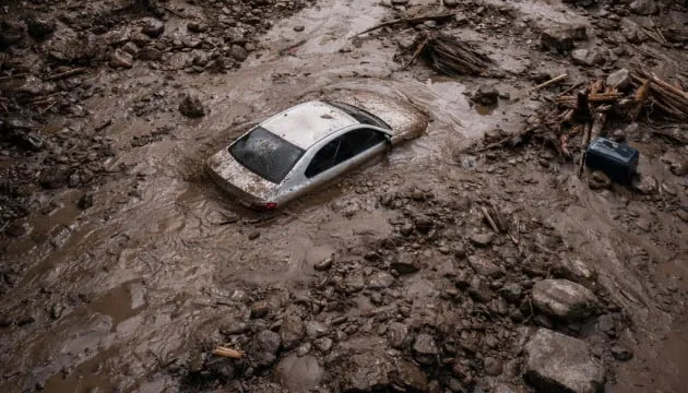 Сильні дощі викликали повені в Південній Каліфорнії