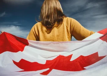 Для українців у Канаді створено “вікно можливостей”