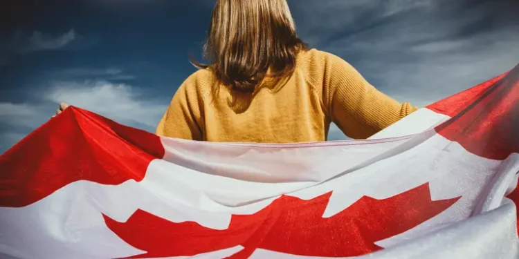 Для українців у Канаді створено “вікно можливостей”